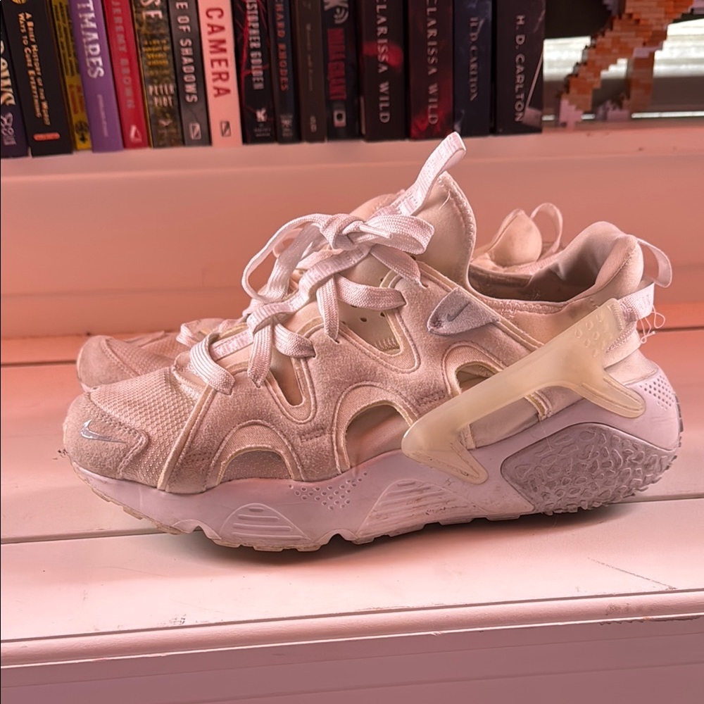 Off White Nike Tennis Shoes